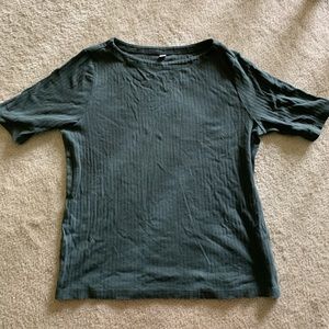 Green Uniqlo Midsleeve shirt